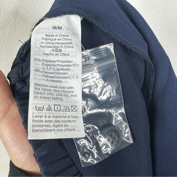 NEW Madewell Drapey Tapered Pleat Satin Blue Relaxed Fit Pants Women's Medium - Picture 10 of 11